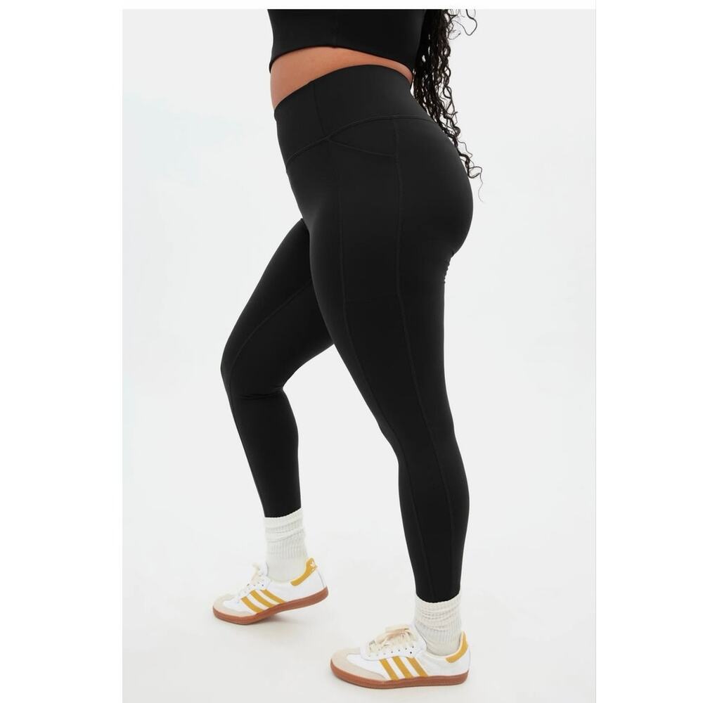 Girlfriend Collective Black Compressive Pocket Leggings 7/8 Black Medium EUC